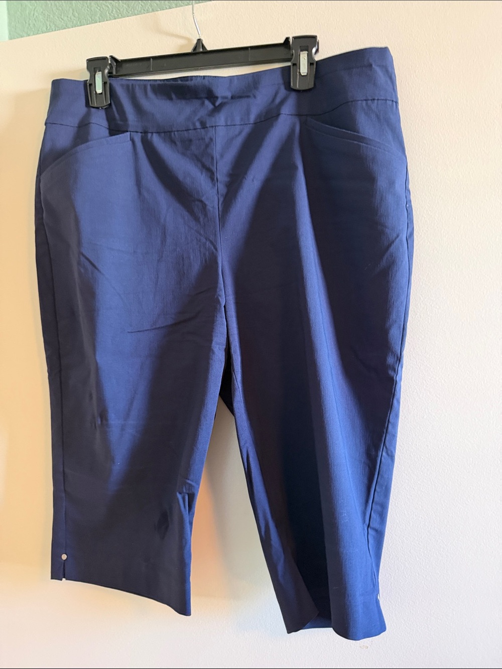 Chico's Navy Blue Pedal Pushers